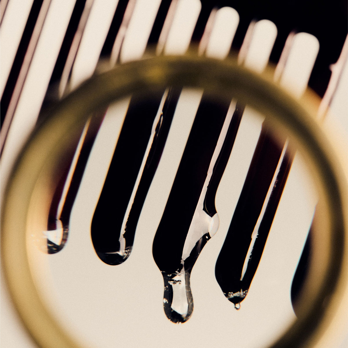 Flourish Wide Tooth Comb